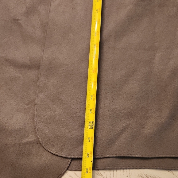 NWT Pretty Little Thing Chic Italian Women's Belted Trench Coat Brown Size M/L - Picture 5 of 6